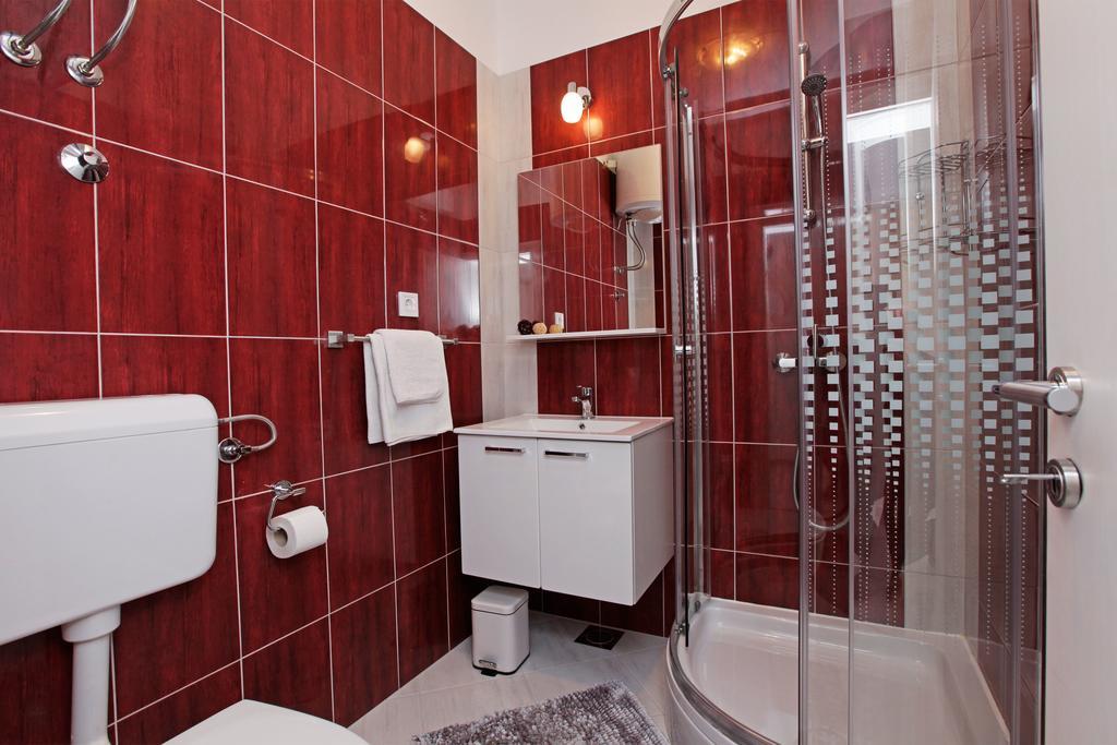 Katica Apartments Bol Kültér fotó